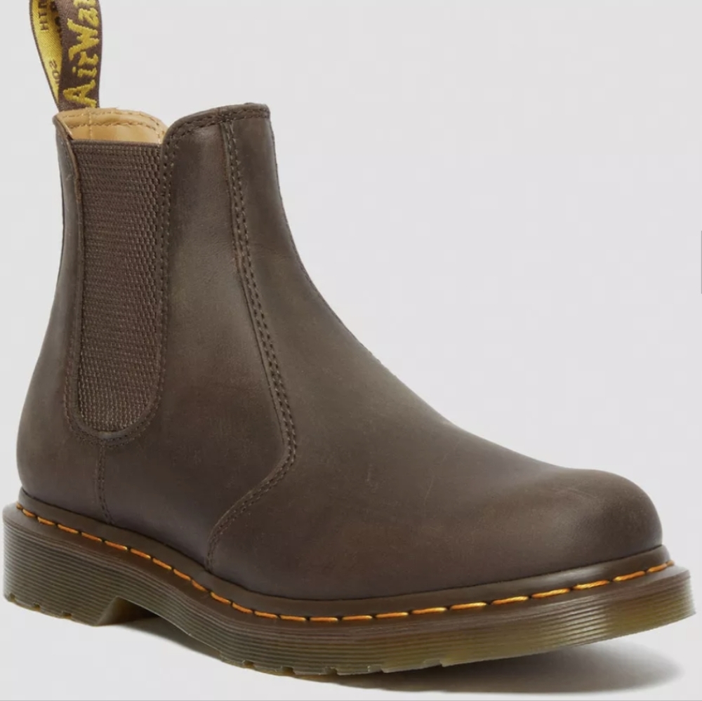Dr Martens 2976 crazy horse leather chelsea boots women's size 6